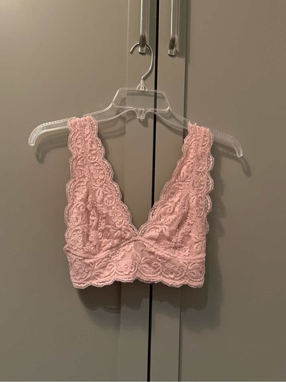 French Affair Essential Spice Lace Plunge Bralette in a Soft Pink - Size Small